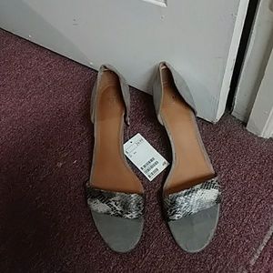 Women sandals /pump